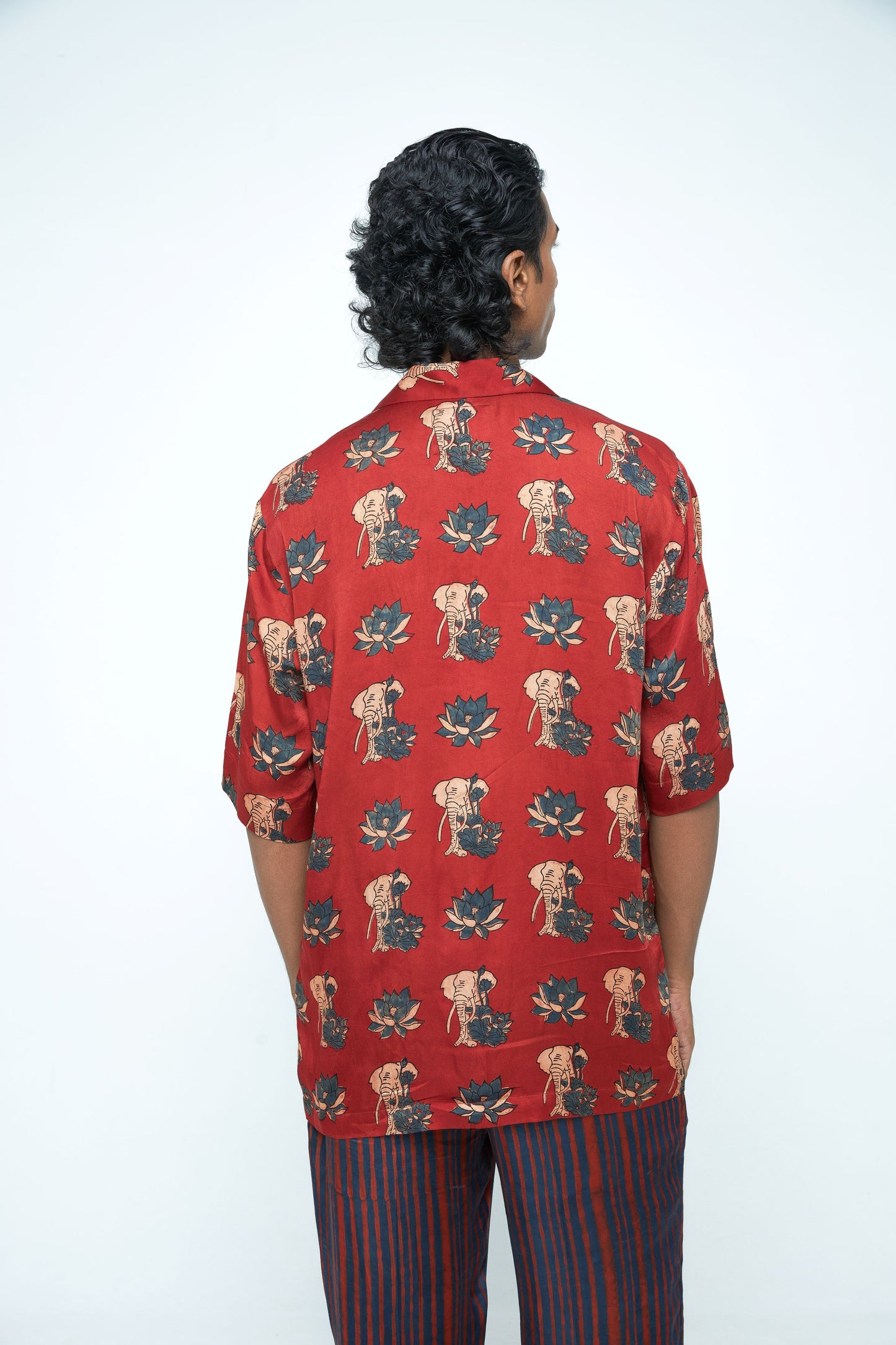 GIANT LOTUS SHIRT