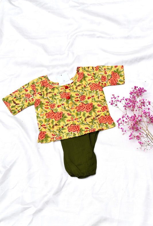 Yellow floral - Unisex set for new born
