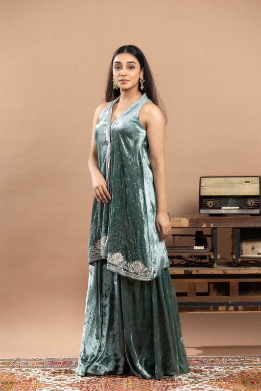Rivaaj Short kurta, Gharara & dupatta - Aqua Blue and Silver
