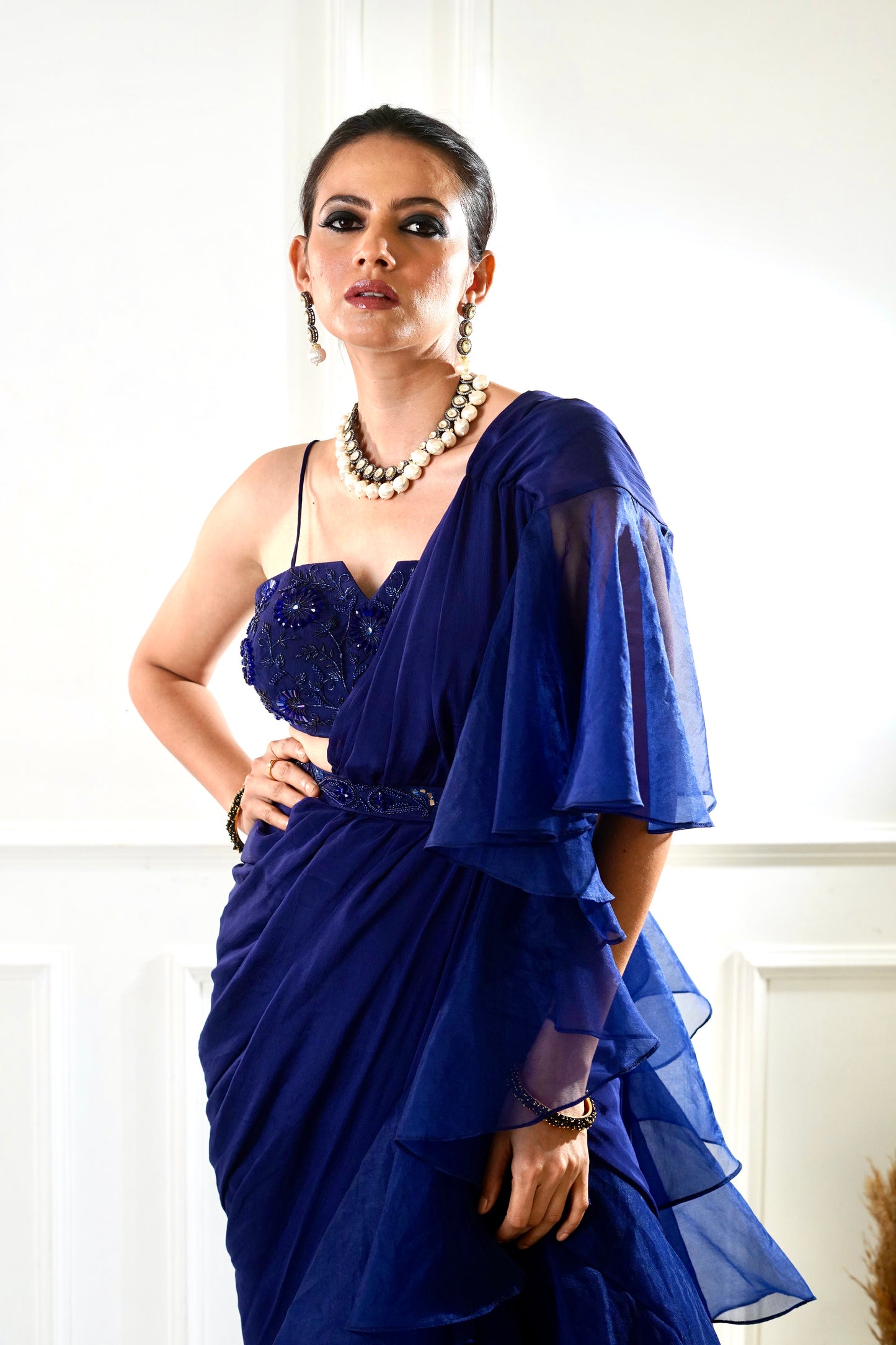 NIKASHA Navy ruffle Sree