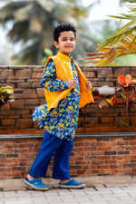 Load image into Gallery viewer, BOYS BLUE FLORAL KURTA PAJAMA SET WITH NEHRU JACKET
