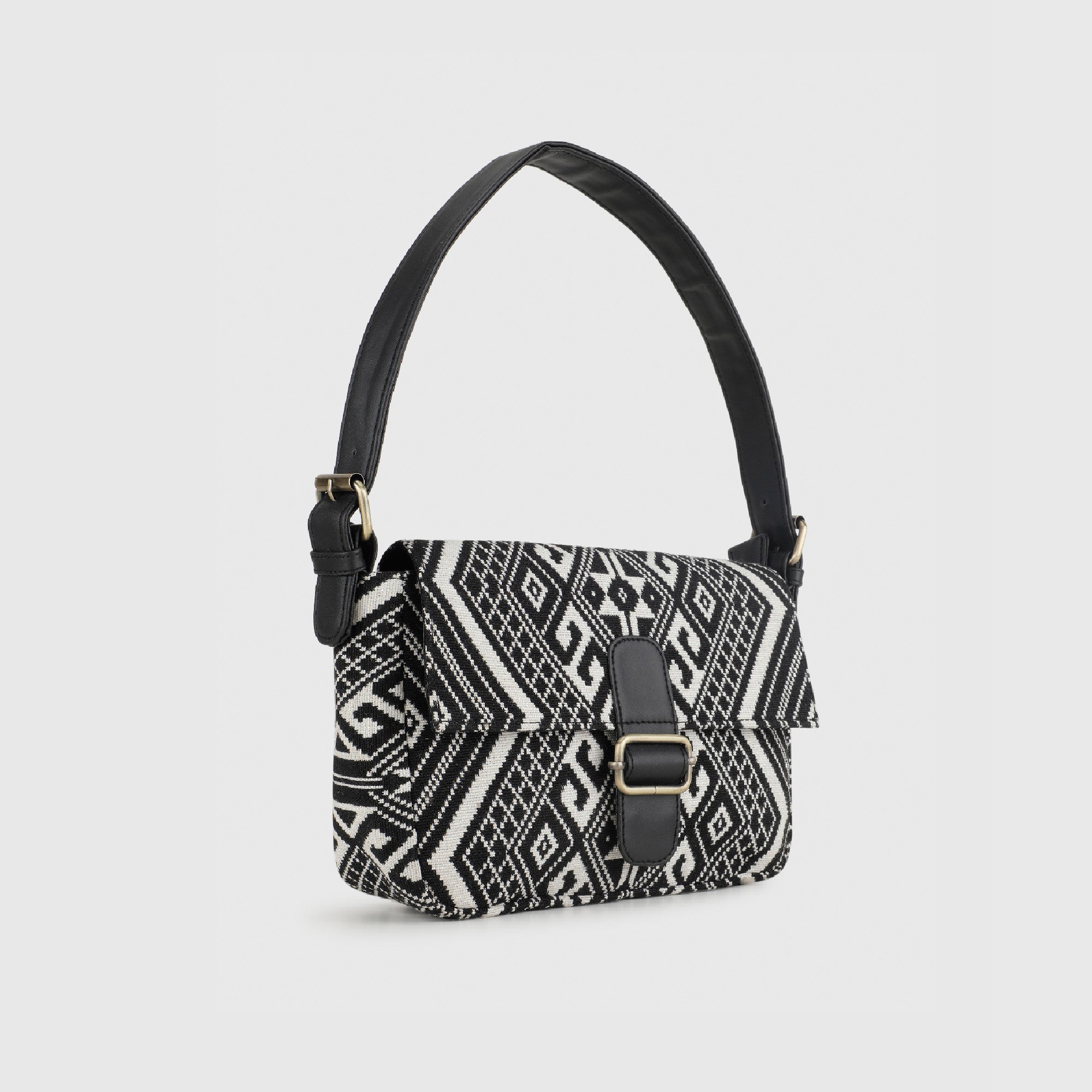 CHAVVI AZTEC BLACK BAGUETTE BAG