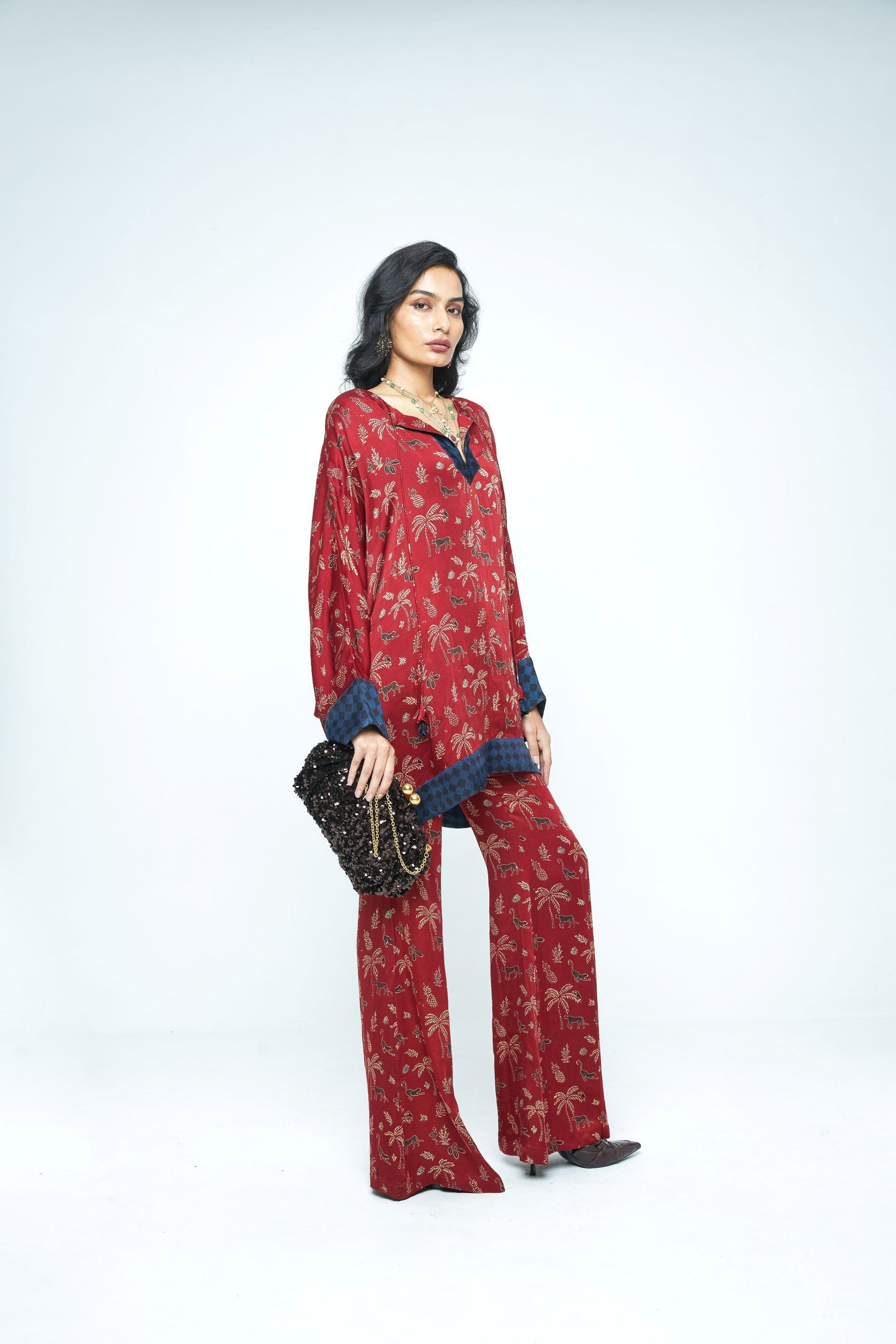DOLMAN SLEEVE TUNIC