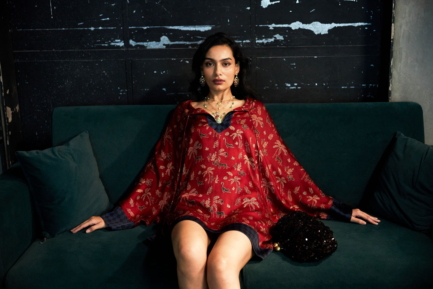 DOLMAN SLEEVE TUNIC