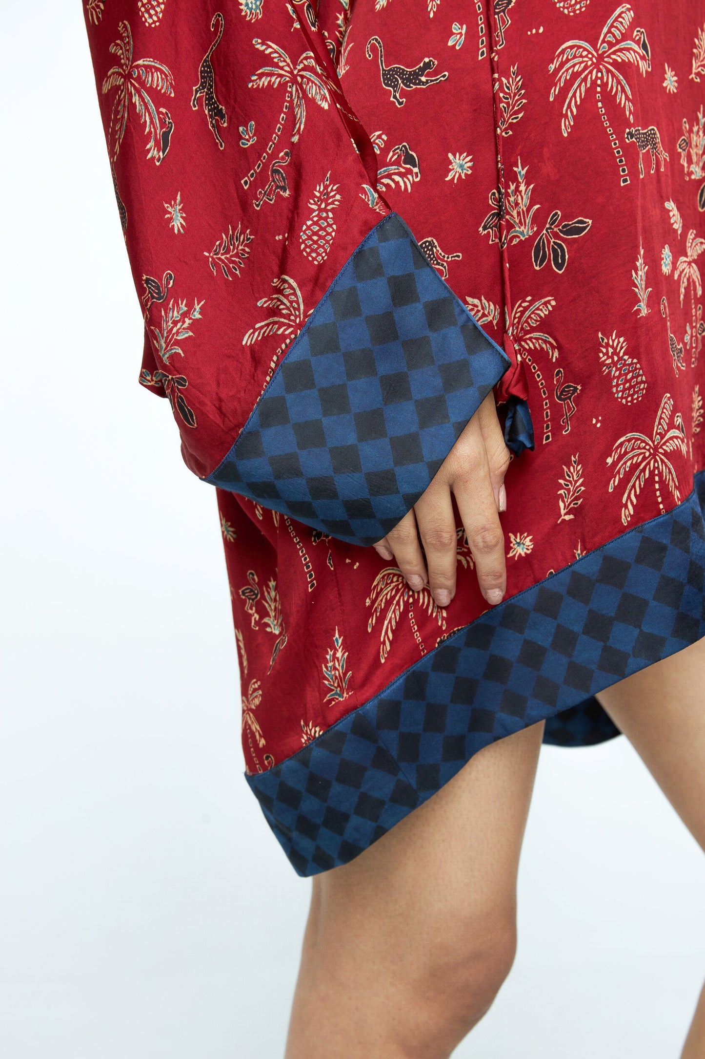 DOLMAN SLEEVE TUNIC
