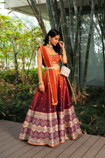 Load image into Gallery viewer, Zeenat Printed Lehenga Set
