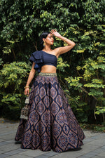 Load image into Gallery viewer, Kaya Printed Lehenga Set
