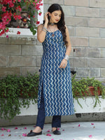 Load image into Gallery viewer, Indigo Dabu Slip Kurta with Pant
