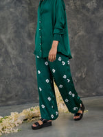 Load image into Gallery viewer, Green Bandhani Modal Satin Co-Ord Set
