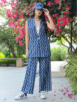 Load image into Gallery viewer, Indigo Chevron Dabu Print  Co-Ord Set
