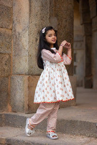 Ambalika- Ethnic sibling set