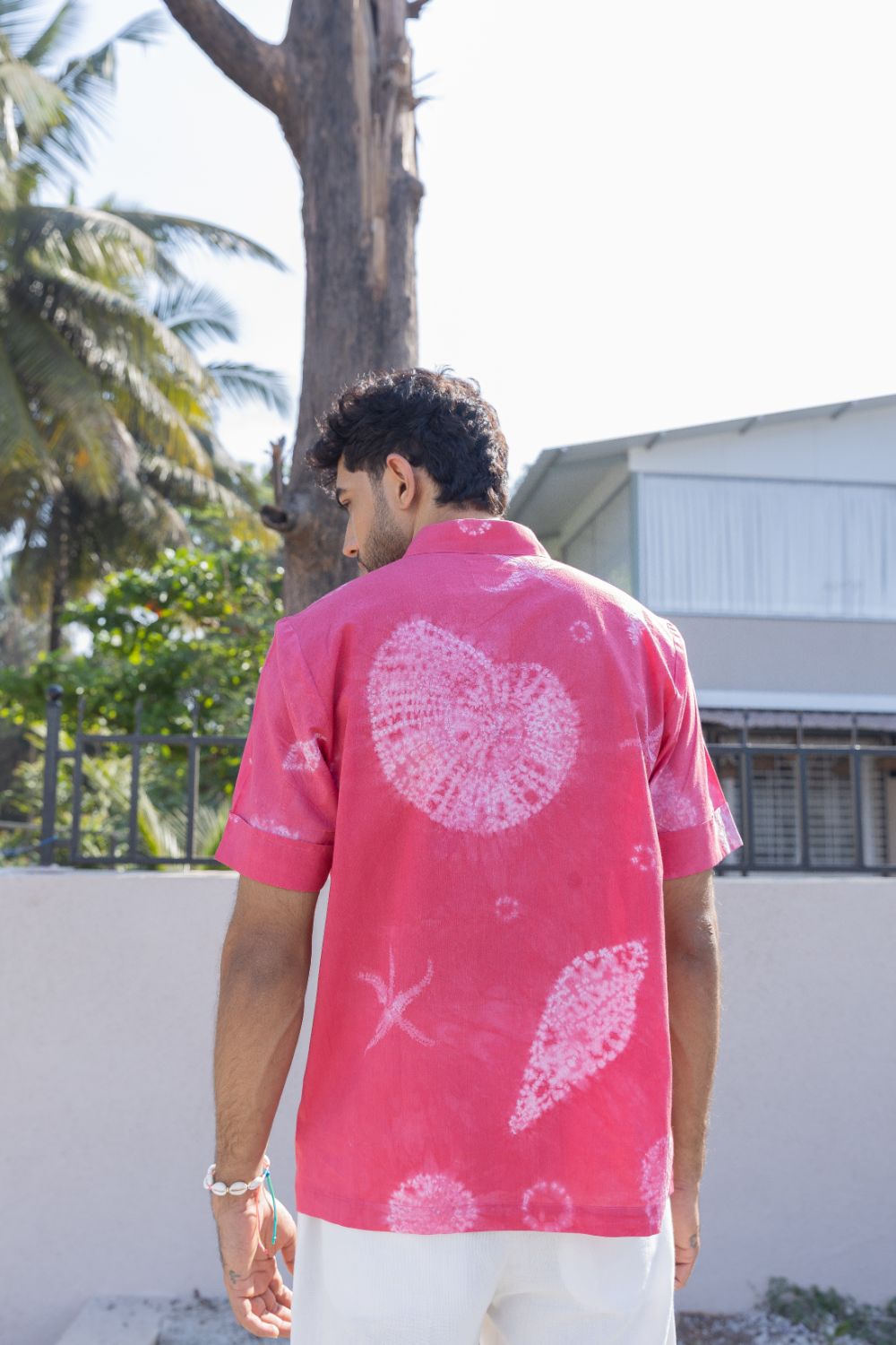 Summer beach shirt for men
Ocean print shirt
Resort wear
Holiday blouse
Breathable fabric
Holiday outfit
Summer getaway top
Men’s summer fashion UK