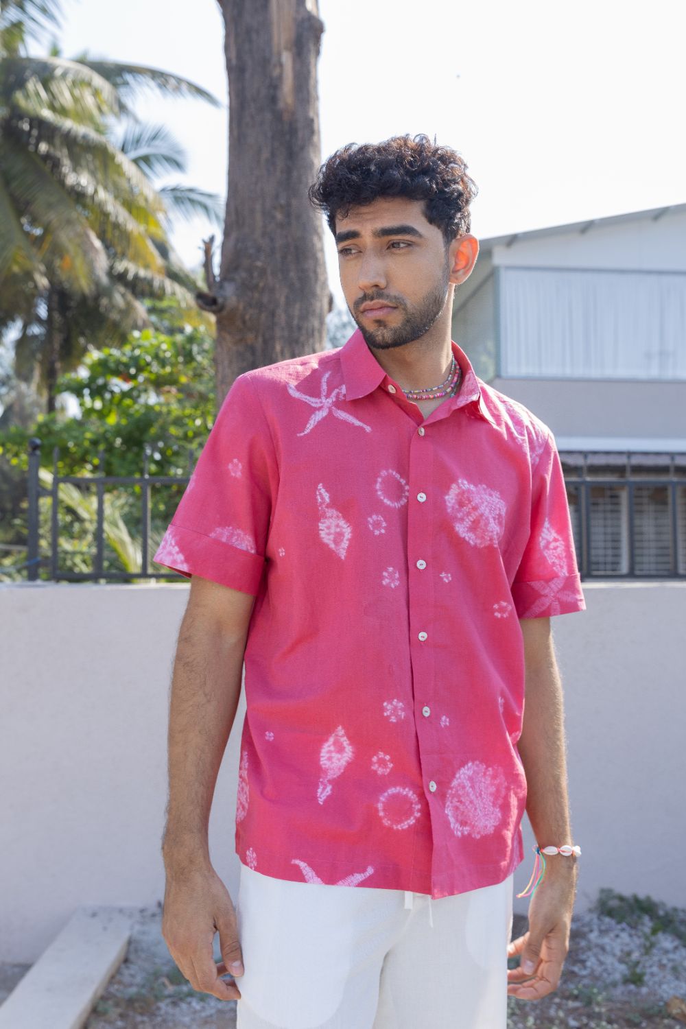 Summer beach shirt for men
Ocean print shirt
Resort wear
Holiday blouse
Breathable fabric
Holiday outfit
Summer getaway top
Men’s summer fashion UK