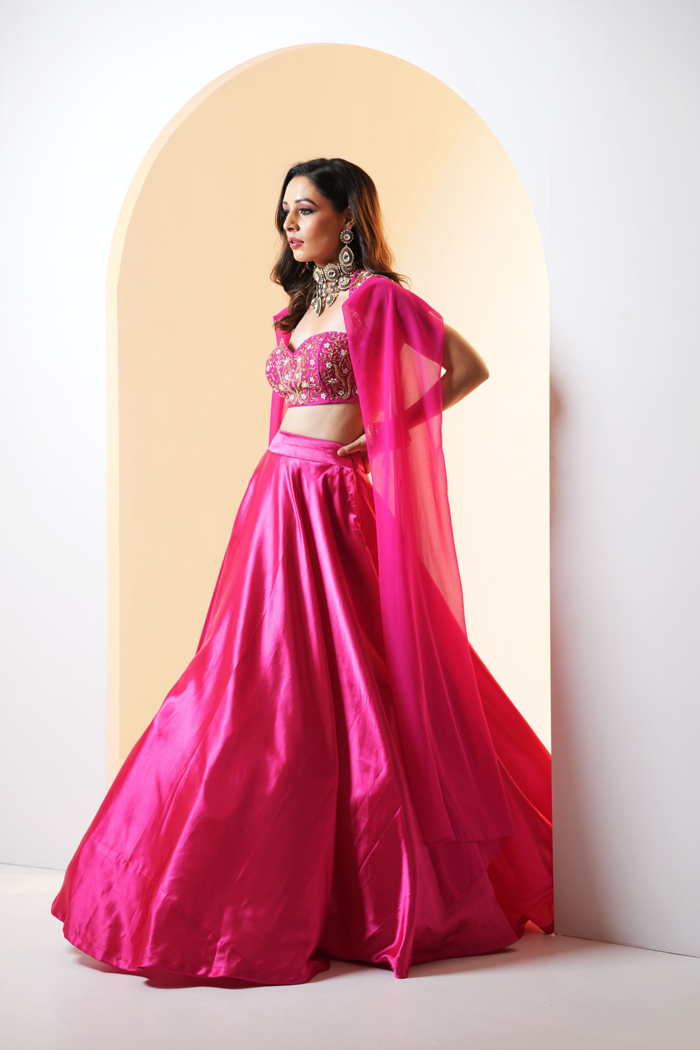 MEERA LEHENGA SET