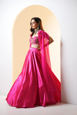 Load image into Gallery viewer, MEERA LEHENGA SET
