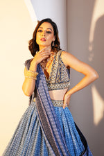 Load image into Gallery viewer, AASTHA LEHENGA SET
