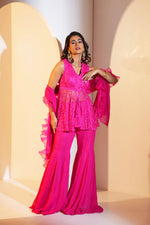 Load image into Gallery viewer, TAHISHA KURTA AND SHARARA SET
