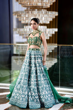 Load image into Gallery viewer, Alvira  Lehenga Set
