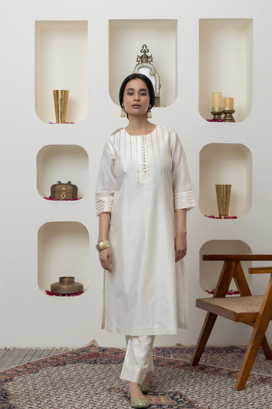 OFF WHITE CHANDERI GOTA WORK KURTA SET