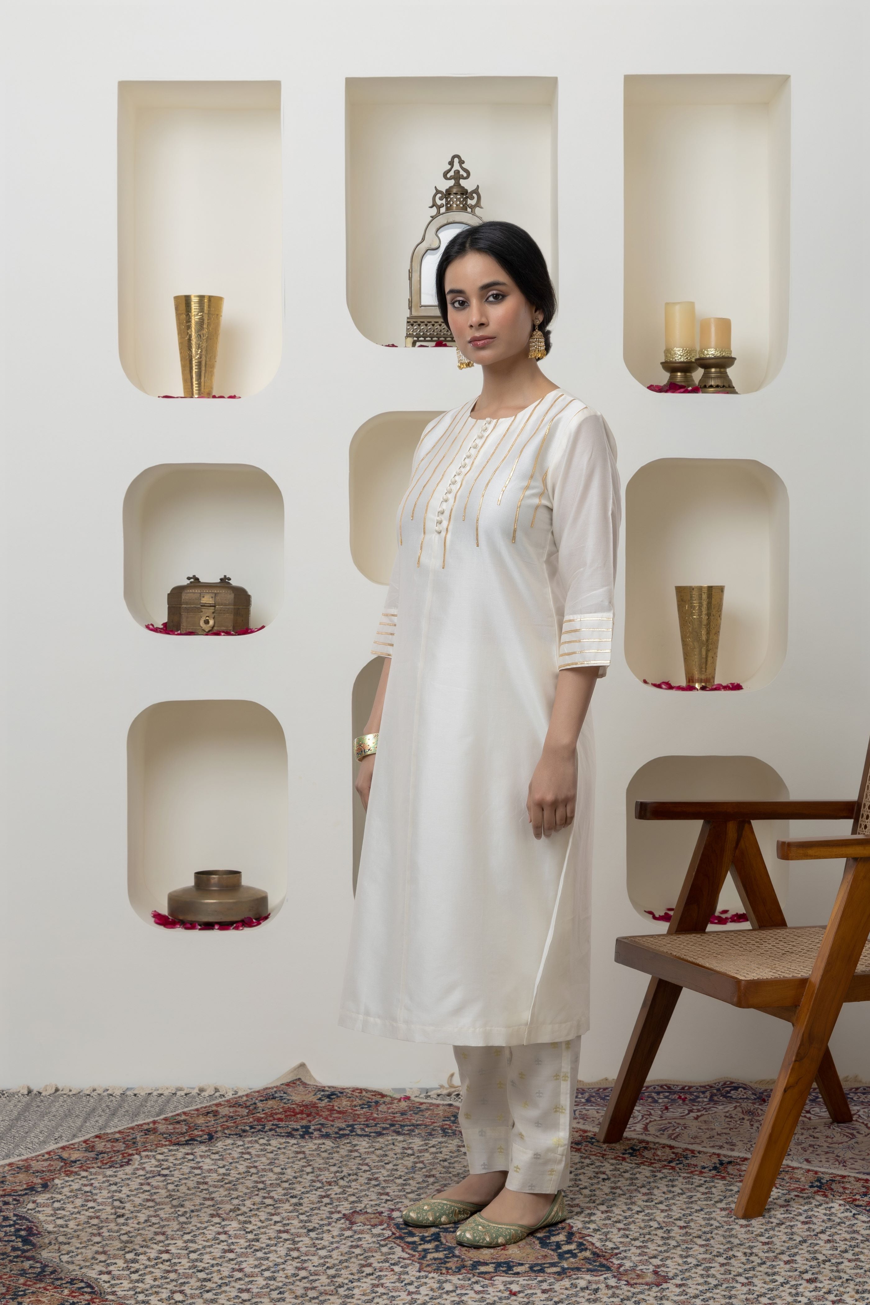 OFF WHITE CHANDERI GOTA WORK KURTA SET