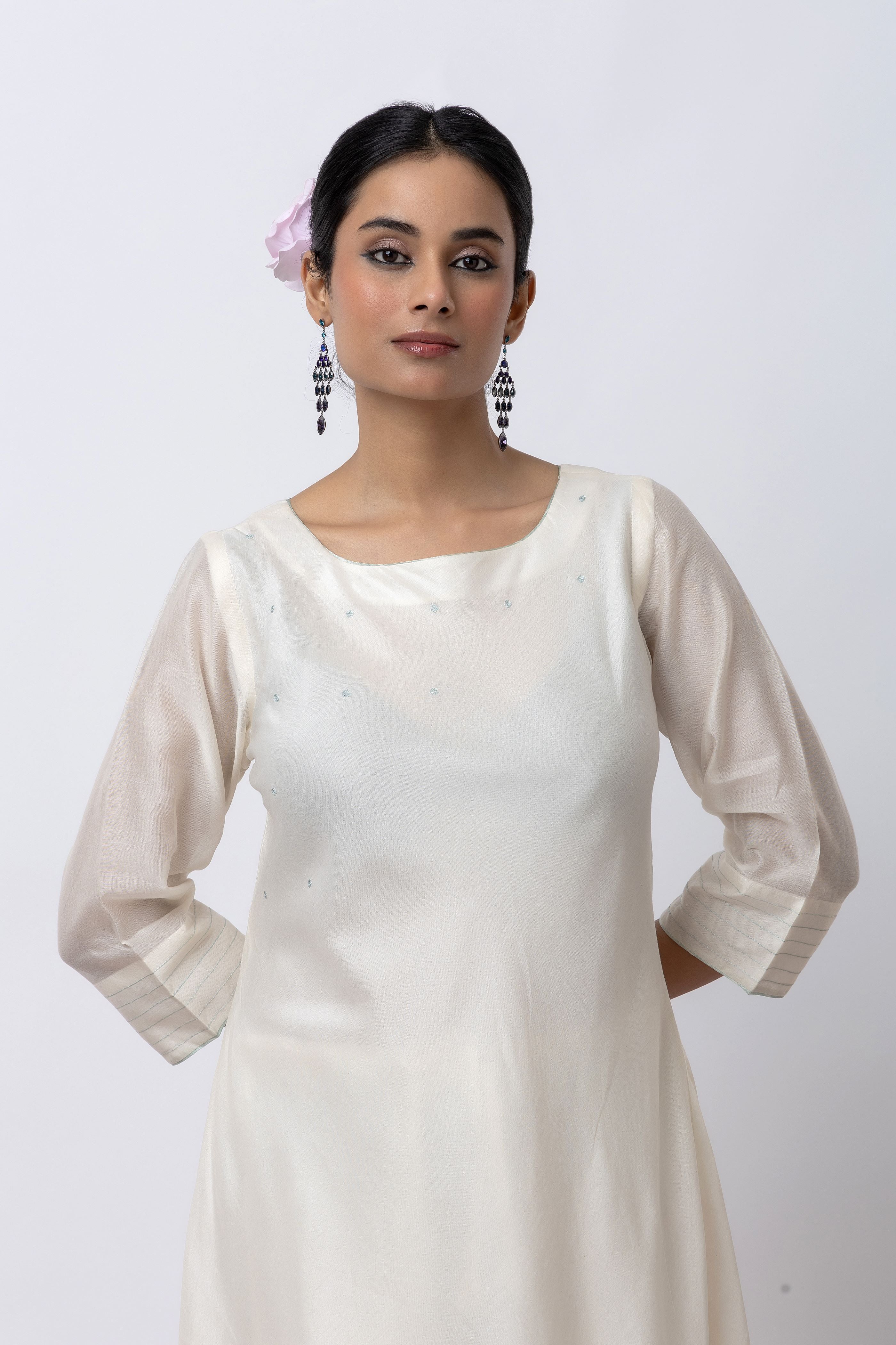 OFF WHITE HAND EMBROIDERED KURTA SET