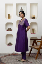 Load image into Gallery viewer, PURPLE CHANDERI GOTA WORK KURTA SET
