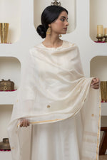 Load image into Gallery viewer, OFF WHITE CHANDERI GOTA WORK KURTA SET
