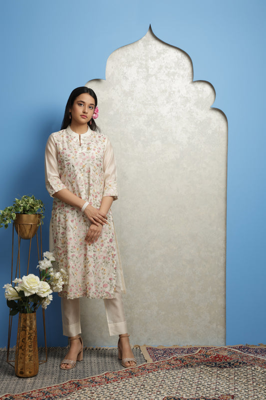 OFF WHITE CHANDERI EMBROIDERED KURTA SET