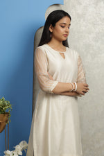 Load image into Gallery viewer, OFF WHITE CHANDERI KURTI SET
