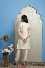 Load image into Gallery viewer, OFF WHITE CHANDERI KURTI SET
