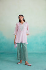 Load image into Gallery viewer, Roseglow kurta pants set - Orchid Pink Hand embroidered Kurta &amp; Pants set
