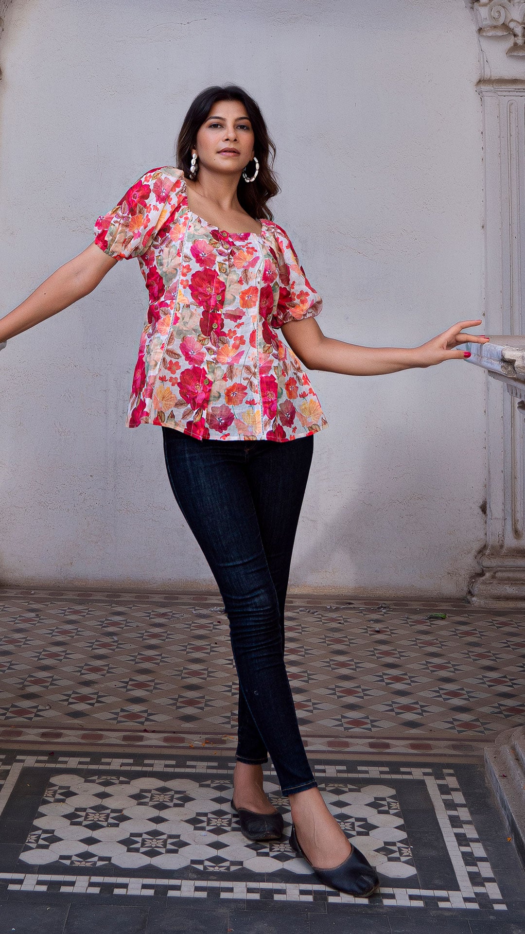 GULBARG LINEN PEPLUM TOP