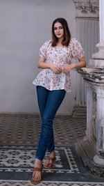 Load image into Gallery viewer, CINNAMON LINEN PEPLUM TOP
