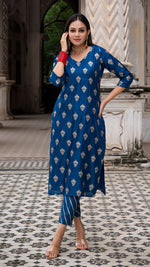 Load image into Gallery viewer, AKIRA NAVY BLUE KURTA SET IN SILK
