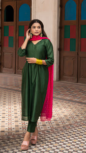 EERUM CHANDERI KURTA SET IN GREEN