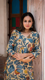 Load image into Gallery viewer, NAISHA KALAMKARI KURTA SET - OFF WHITE
