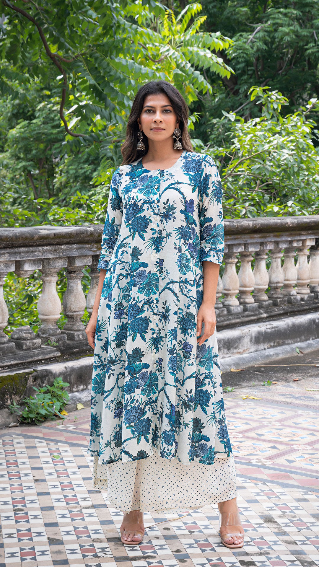 MISHRI FLORAL KALI KURTA SET - WHITE/BLUE