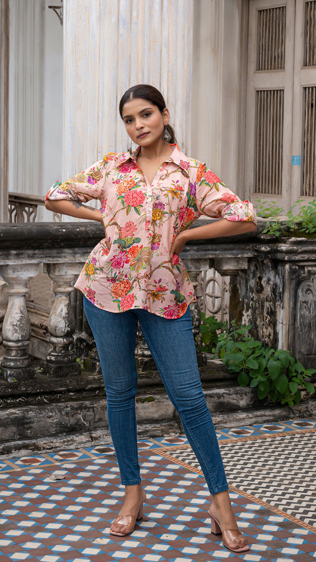 MAHIRA SOFT SILK SHORT TOP