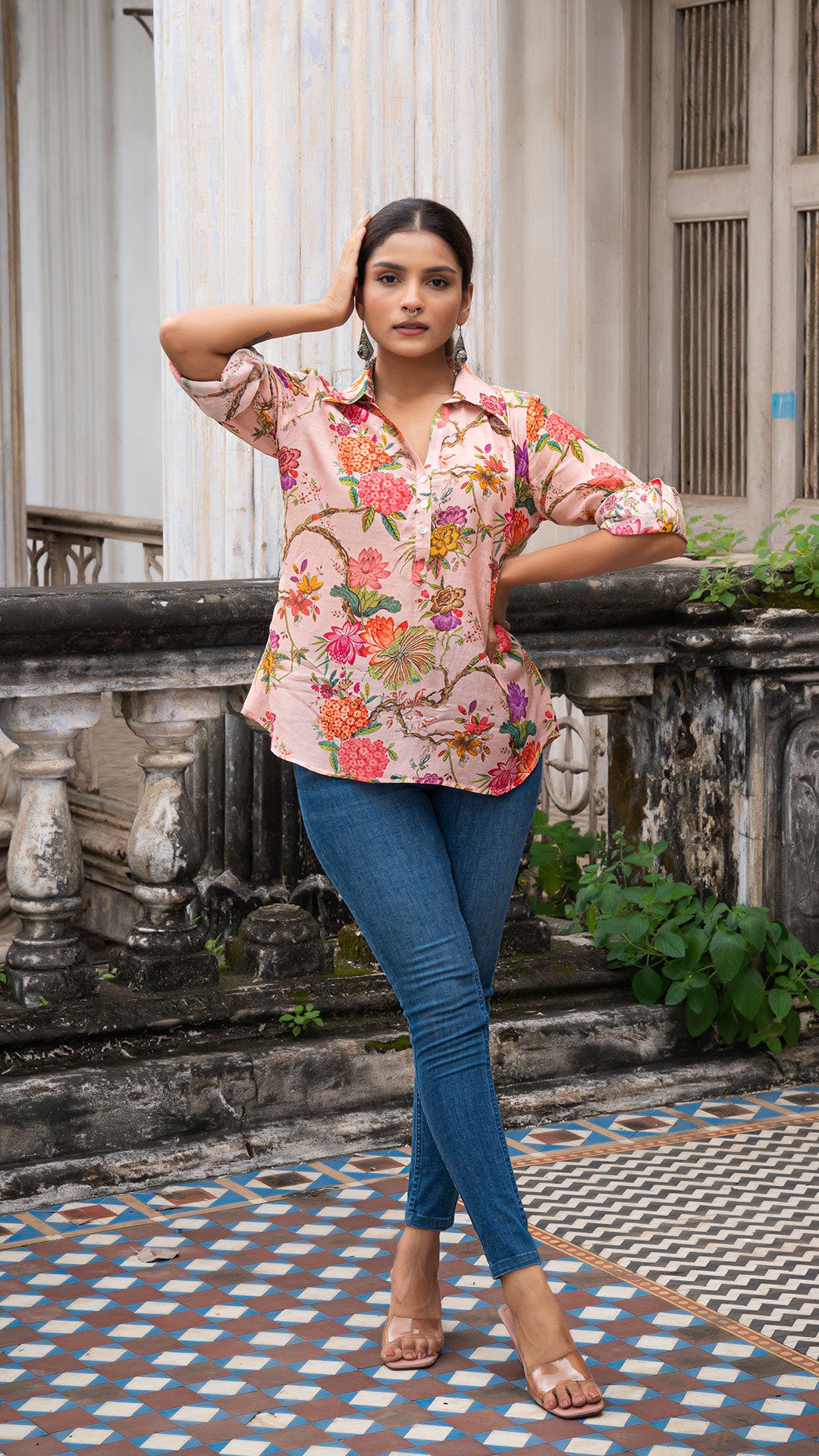 MAHIRA SOFT SILK SHORT TOP