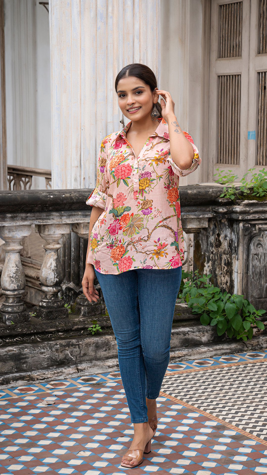 MAHIRA SOFT SILK SHORT TOP