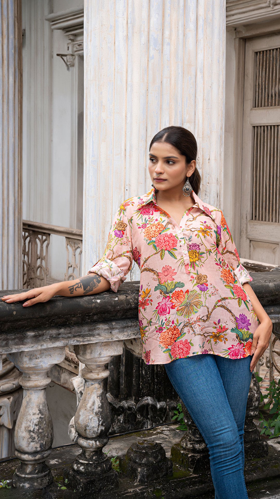 MAHIRA SOFT SILK SHORT TOP