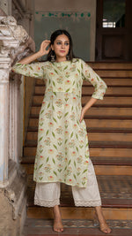 Load image into Gallery viewer, CHAVVI PASTEL GREEN PURE LINEN KURTA
