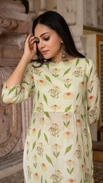 Load image into Gallery viewer, CHAVVI PASTEL GREEN PURE LINEN KURTA
