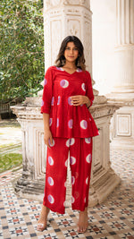 Load image into Gallery viewer, SAMAA CLAMP DYE CO-ORD SET IN RED
