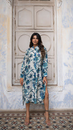 Load image into Gallery viewer, NEELA FLORAL KAFTAN IN SOFT SILK
