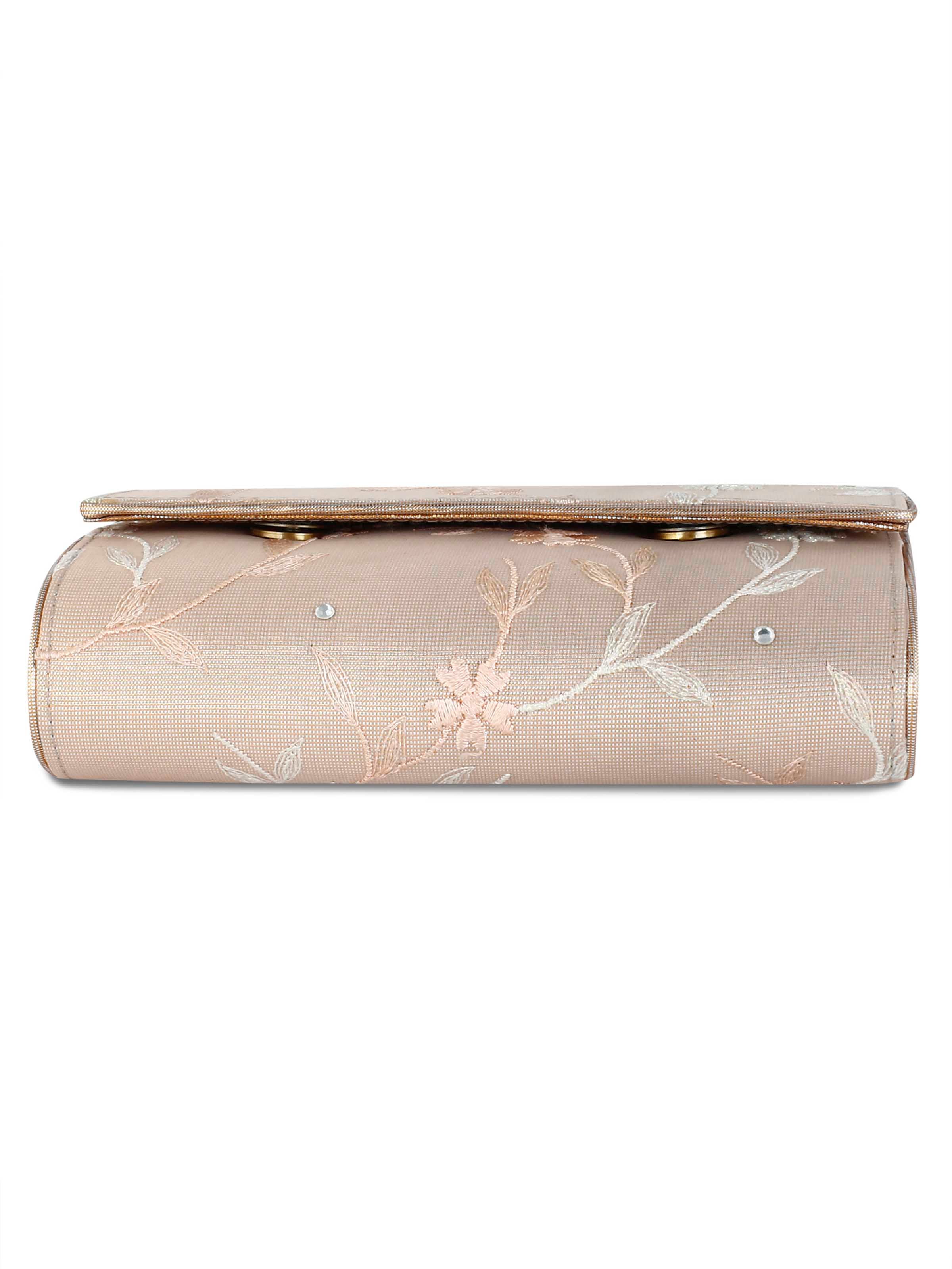 Peechy subtle clutch