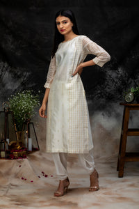 Round Neck Chanderi Buti and Checks Kurta with Hand Embroidery Trims