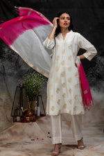 Load image into Gallery viewer, Handwoven Cotton Chanderi Shaded Dupatta with Zari Trims
