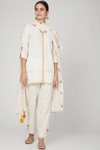 White lotus short kurta pants set