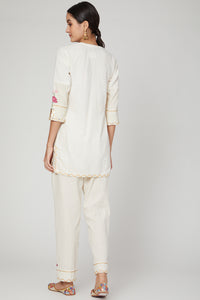 White lotus short kurta pants set